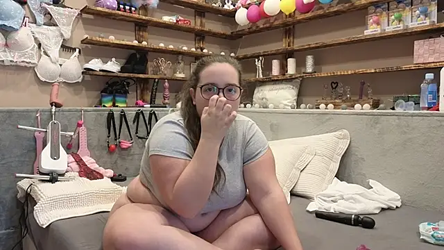 Kimberly-Caprice online show from 02-25-25, 03:05