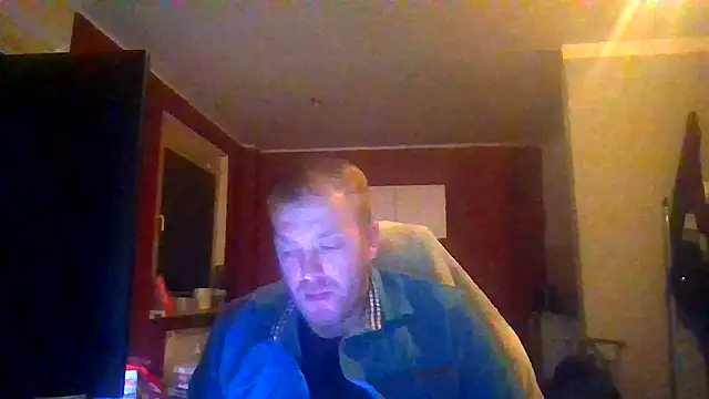 Snapshot of Henner33 chatting on 03-14-26, 05:40 Henner33 online show from 03-14-26, 05:40