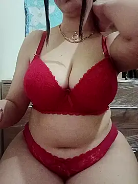 Snapshot of Arabic-Rose chatting on 02-05-25, 03:52 Arabic-Rose online show from 02-05-25, 03:52