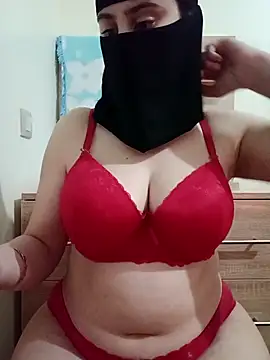 Snapshot of Arabic-Rose chatting on 02-25-25, 05:15 Arabic-Rose online show from 02-25-25, 05:15