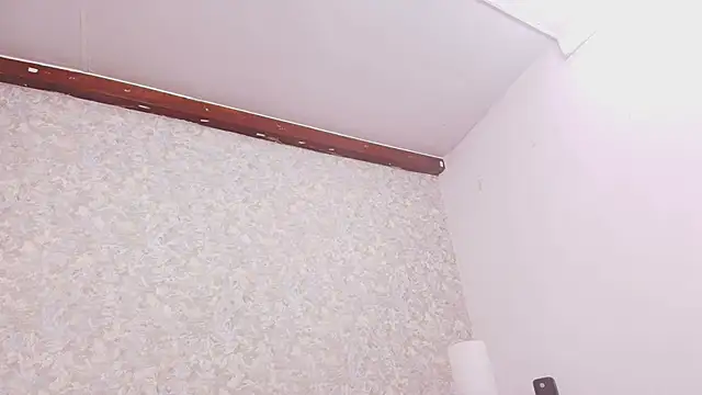 Snapshot of nicol_f chatting on 01-06-25, 07:24 nicol f online show from 01-06-25, 07:24