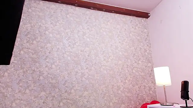 Snapshot of nicol_f chatting on 02-11-25, 07:16 nicol f online show from 02-11-25, 07:16