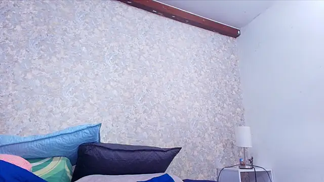 Snapshot of nicol_f chatting on 11-28-25, 03:09 nicol f online show from 11-28-25, 03:09