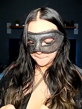 Snapshot of Ursa_sexy chatting on 10-05-25, 06:01 Ursa sexy online show from 10-05-25, 06:01