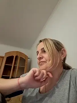 Malichkaanna30 online show from 02-22-25, 05:57