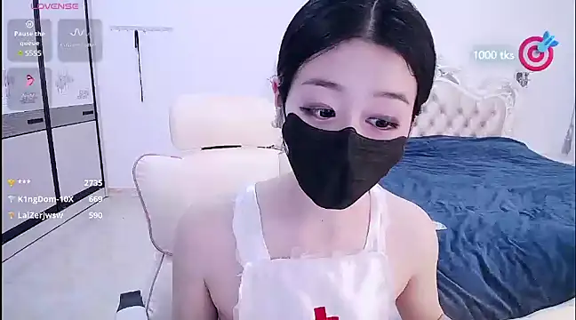 CN-xiaofei online show from 02-17-25, 04:42