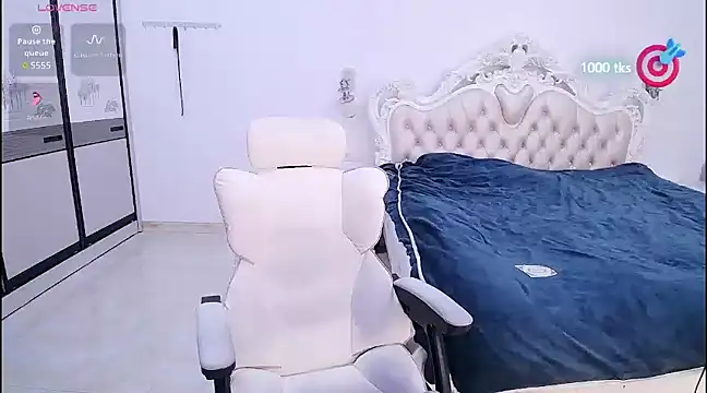 CN-xiaofei online show from 02-26-25, 02:48