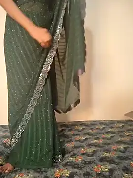 Snapshot of Raat_ki_rani_ chatting on 02-01-25, 04:54 Raat ki rani online show from 02-01-25, 04:54