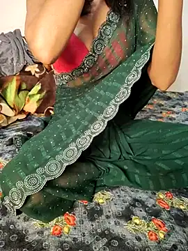 Snapshot of Raat_ki_rani_ chatting on 02-20-25, 05:55 Raat ki rani online show from 02-20-25, 05:55