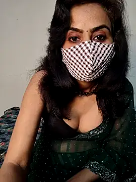 Snapshot of Raat_ki_rani_ chatting on 02-25-25, 04:42 Raat ki rani online show from 02-25-25, 04:42