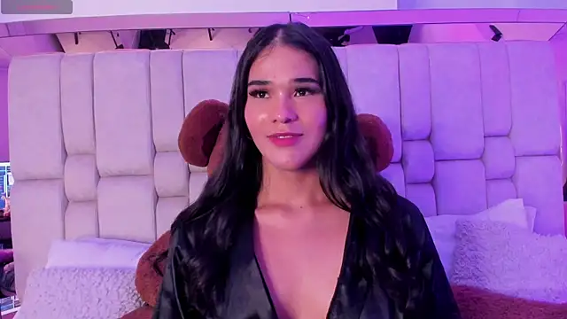 Isa Little Star online show from 02-15-25, 06:23