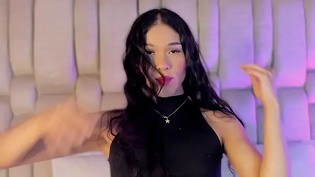 Isa Little Star online show from 03-13-26, 03:57