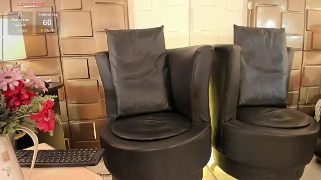 NaomyRivera online show from 04-25-26, 01:41