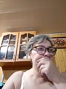 Snapshot of IrinaSweet54 chatting on 01-28-25, 07:53 IrinaSweet54 online show from 01-28-25, 07:53