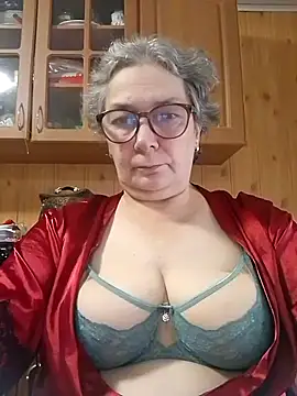 Snapshot of IrinaSweet54 chatting on 11-01-25, 08:27 IrinaSweet54 online show from 11-01-25, 08:27