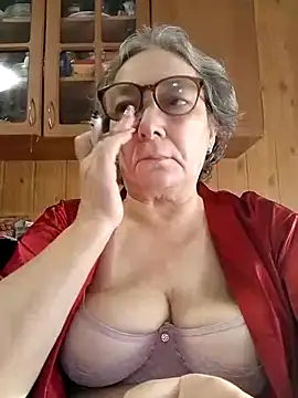 Snapshot of IrinaSweet54 chatting on 11-25-25, 08:36 IrinaSweet54 online show from 11-25-25, 08:36