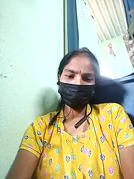 Snapshot of anusiya01 chatting on 02-24-25, 05:33 anusiya01 online show from 02-24-25, 05:33