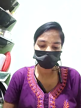 Snapshot of anusiya01 chatting on 03-08-25, 05:33 anusiya01 online show from 03-08-25, 05:33