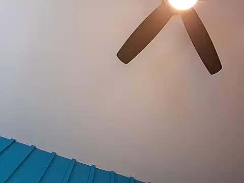 Snapshot of JamesCarvy chatting on 09-11-25, 04:29 JamesCarvy online show from 09-11-25, 04:29