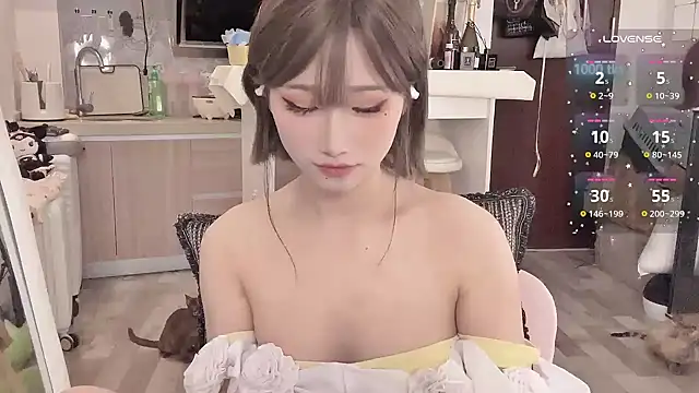 Snapshot of -XunMengLong- chatting on 03-05-25, 08:10 -XunMengLong- online show from 03-05-25, 08:10