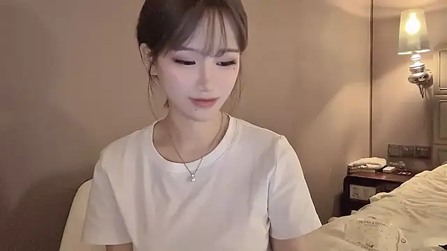 -XunMengLong- online show from 12-17-25, 04:35