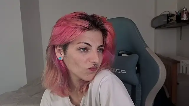 Snapshot of Nixxy_naughty chatting on 10-08-25, 09:45 Nixxy naughty online show from 10-08-25, 09:45