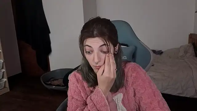 Snapshot of Nixxy_naughty chatting on 01-10-26, 10:14 Nixxy naughty online show from 01-10-26, 10:14