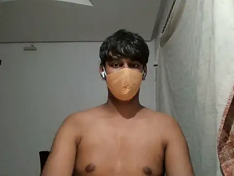 Snapshot of brownguy1234 chatting on 02-01-25, 04:33 brownguy1234 online show from 02-01-25, 04:33