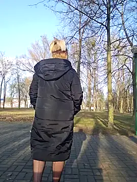 Snapshot of -Schweppes- chatting on 01-27-25, 09:44 -Schweppes- online show from 01-27-25, 09:44