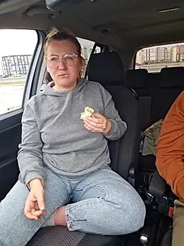 Snapshot of -Schweppes- chatting on 03-14-25, 11:23 -Schweppes- online show from 03-14-25, 11:23