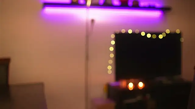 Bellis Perenis online show from 12-04-24, 03:26