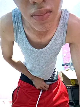 Snapshot of Brayan-_ chatting on 09-18-25, 02:13 Brayan-  online show from 09-18-25, 02:13