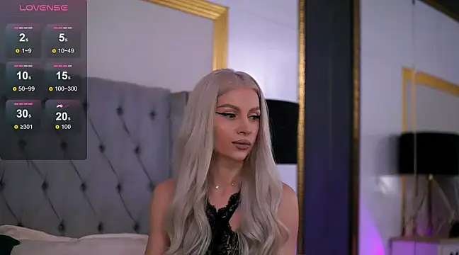 Snapshot of KiaHarper chatting on 02-12-25, 07:35 KiaHarper online show from 02-12-25, 07:35