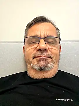 Snapshot of axecoman60 chatting on 12-04-25, 08:50 axecoman60 online show from 12-04-25, 08:50