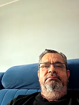 axecoman60 online show from 04-07-26, 06:47