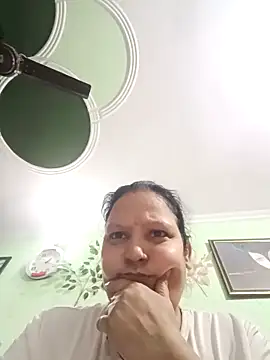 Snapshot of Kavya_kapoor chatting on 02-25-25, 07:42 Kavya kapoor online show from 02-25-25, 07:42