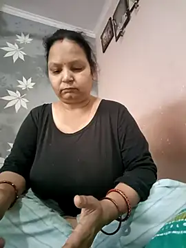 Snapshot of Kavya_kapoor chatting on 02-27-25, 02:42 Kavya kapoor online show from 02-27-25, 02:42