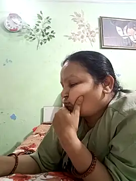 Snapshot of Kavya_kapoor chatting on 02-27-25, 10:15 Kavya kapoor online show from 02-27-25, 10:15