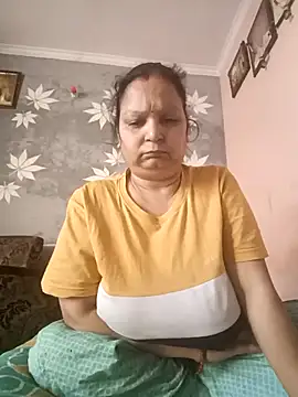 Snapshot of Kavya_kapoor chatting on 03-05-25, 02:25 Kavya kapoor online show from 03-05-25, 02:25