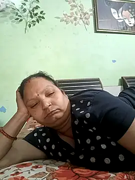 Snapshot of Kavya_kapoor chatting on 03-06-25, 11:47 Kavya kapoor online show from 03-06-25, 11:47