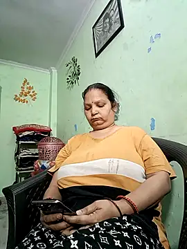 Snapshot of Kavya_kapoor chatting on 03-07-25, 01:29 Kavya kapoor online show from 03-07-25, 01:29