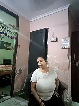 Snapshot of Kavya_kapoor chatting on 03-08-25, 01:47 Kavya kapoor online show from 03-08-25, 01:47