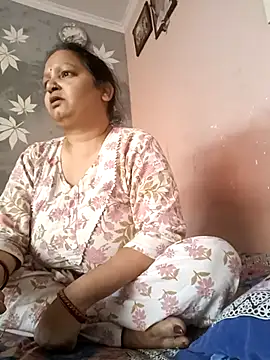 Snapshot of Kavya_kapoor chatting on 03-11-25, 02:10 Kavya kapoor online show from 03-11-25, 02:10