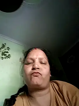 Snapshot of Kavya_kapoor chatting on 03-11-25, 05:57 Kavya kapoor online show from 03-11-25, 05:57