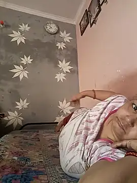 Snapshot of Kavya_kapoor chatting on 03-14-25, 02:20 Kavya kapoor online show from 03-14-25, 02:20