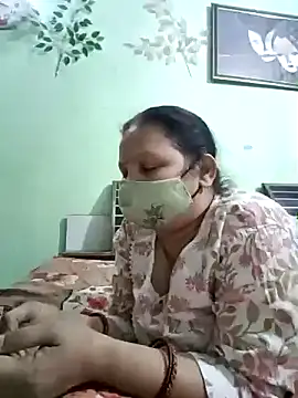 Snapshot of Kavya_kapoor chatting on 03-16-25, 10:00 Kavya kapoor online show from 03-16-25, 10:00