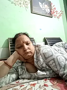 Snapshot of Kavya_kapoor chatting on 03-17-25, 05:05 Kavya kapoor online show from 03-17-25, 05:05