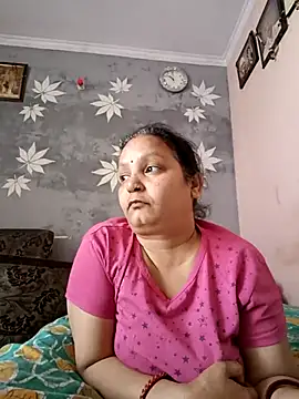 Snapshot of Kavya_kapoor chatting on 03-19-25, 05:19 Kavya kapoor online show from 03-19-25, 05:19