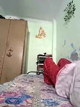 Snapshot of Kavya_kapoor chatting on 09-20-25, 08:37 Kavya kapoor online show from 09-20-25, 08:37