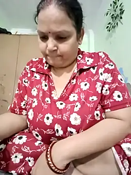 Snapshot of Kavya_kapoor chatting on 09-29-25, 08:41 Kavya kapoor online show from 09-29-25, 08:41